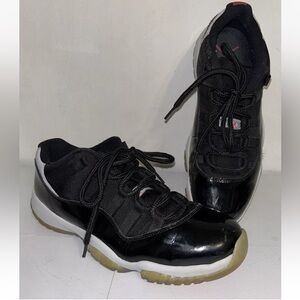 Size 10.5 Jordan 11 Retro Low 'Infrared 23' Size 10.5 528895-023 Used